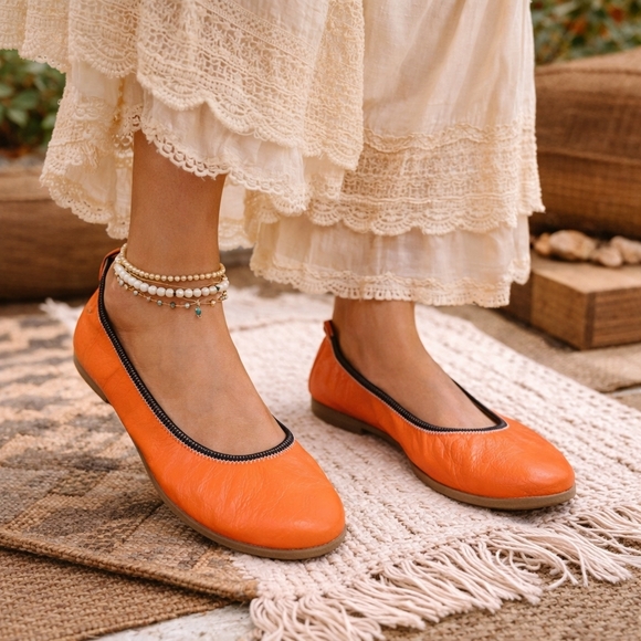 John Fluevog Integrity Amie Vibrant Orange Women's Flats - Picture 1 of 6